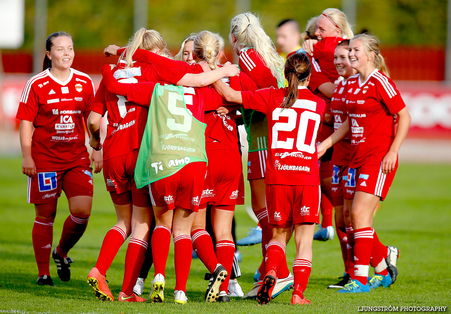 Skövde KIK-Stenungsunds IF 1-1,dam,Södermalms IP,Skövde,Sverige,Fotboll,,2015,130036