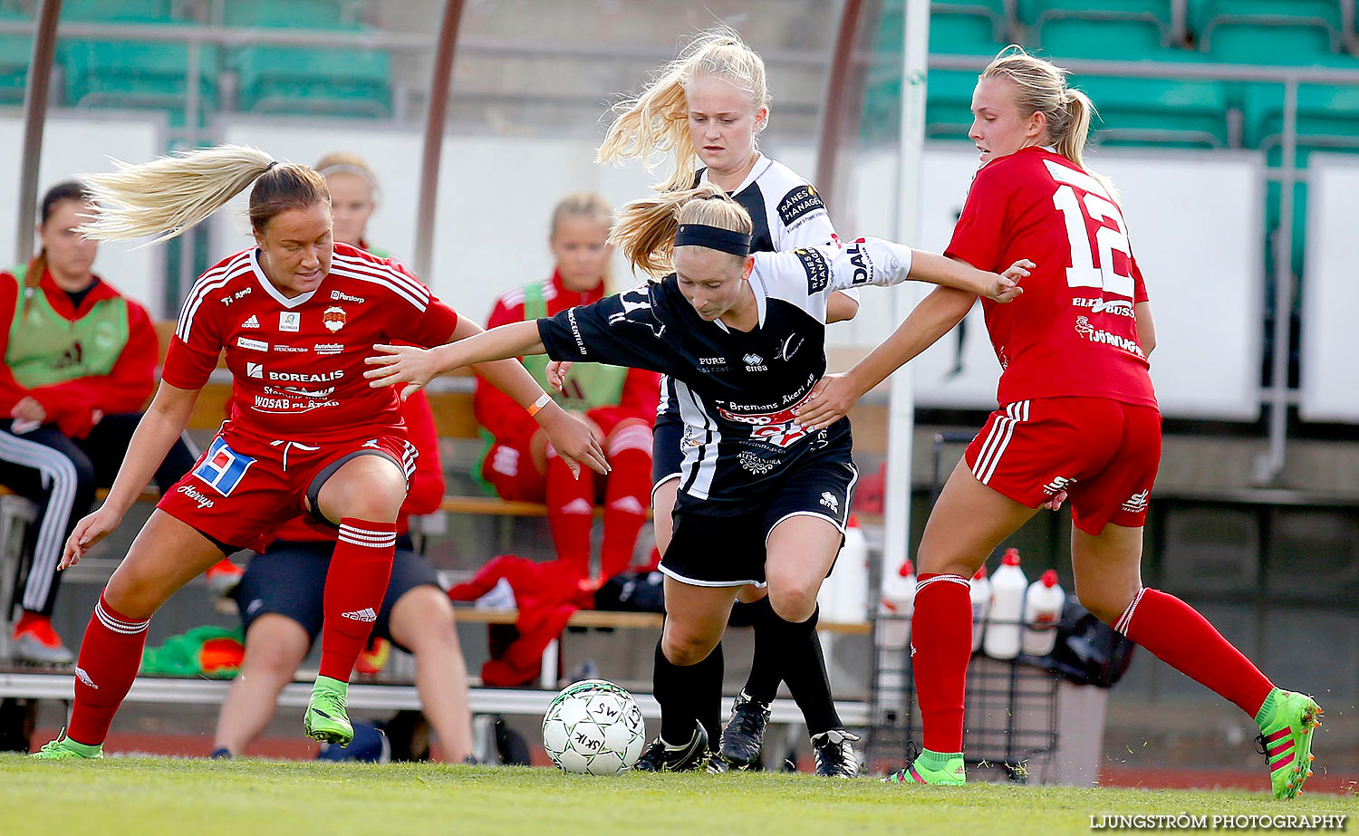 Skövde KIK-Stenungsunds IF 2-0,dam,Södermalms IP,Skövde,Sverige,Fotboll,,2016,139330