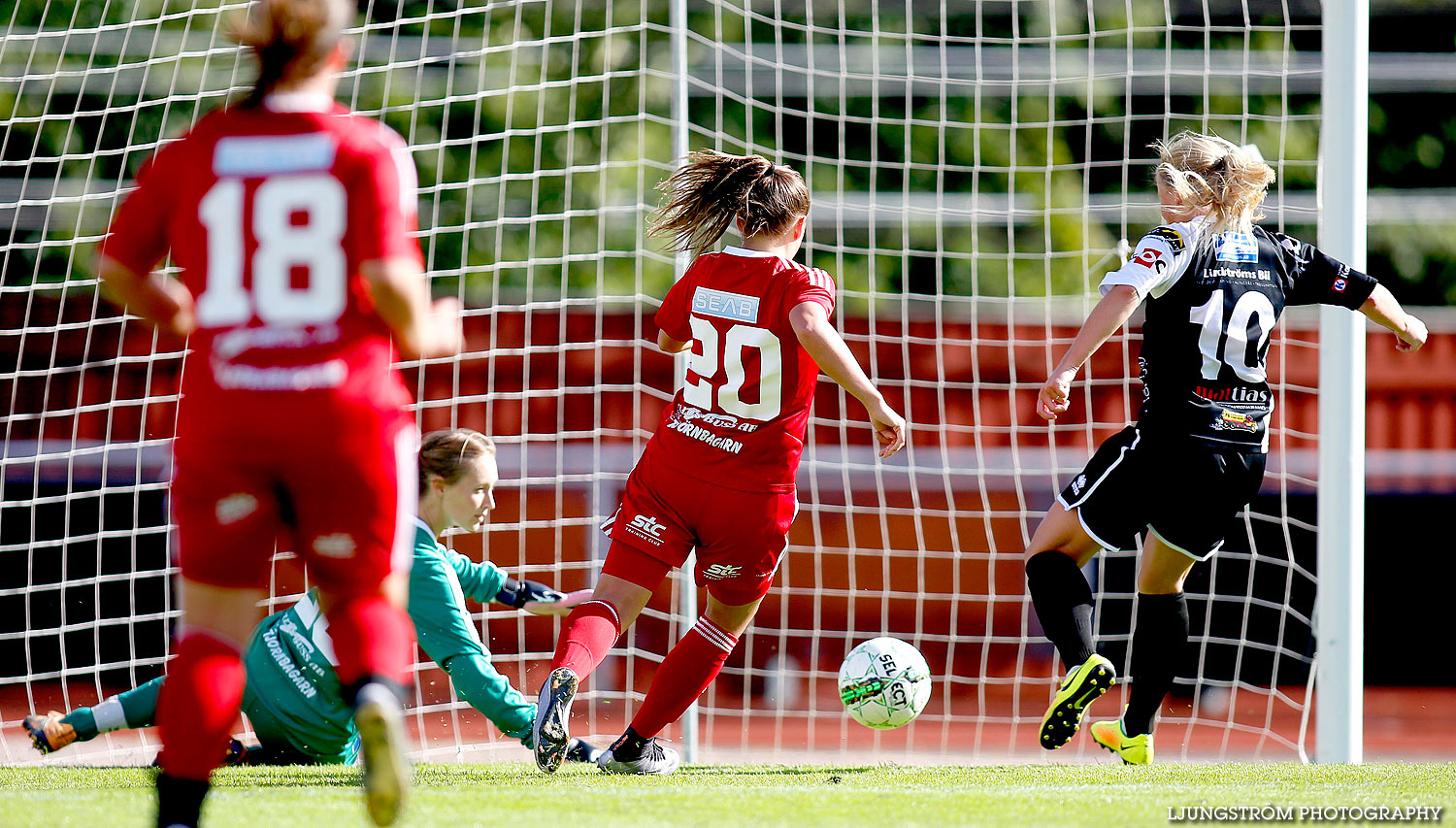 Skövde KIK-Stenungsunds IF 2-0,dam,Södermalms IP,Skövde,Sverige,Fotboll,,2016,139339