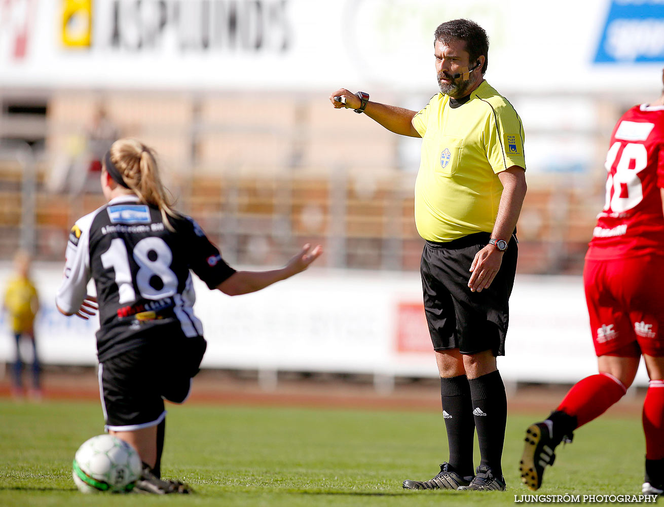 Skövde KIK-Stenungsunds IF 2-0,dam,Södermalms IP,Skövde,Sverige,Fotboll,,2016,139346