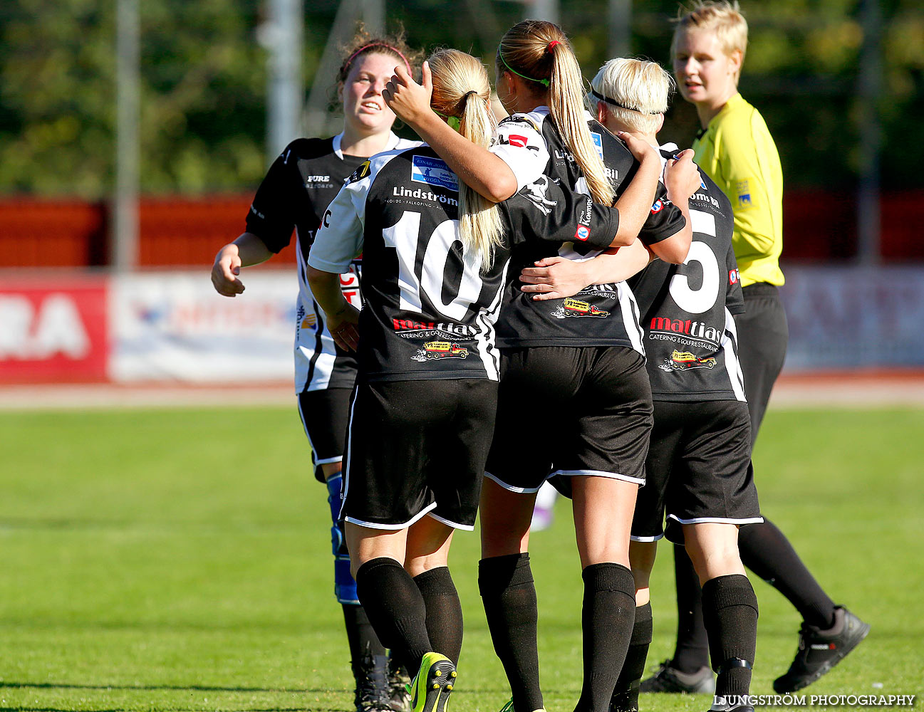 Skövde KIK-Lidköpings FK 2-4,dam,Södermalms IP,Skövde,Sverige,Fotboll,,2016,139860