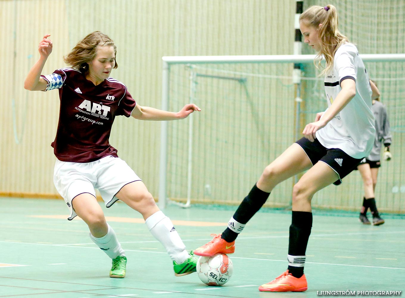 Oden Cup F16 Skövde KIK vit-ÅsarpTrädet Redväg 0-1,dam,Frejahallen,Falköping,Sverige,Futsal,,2014,96166