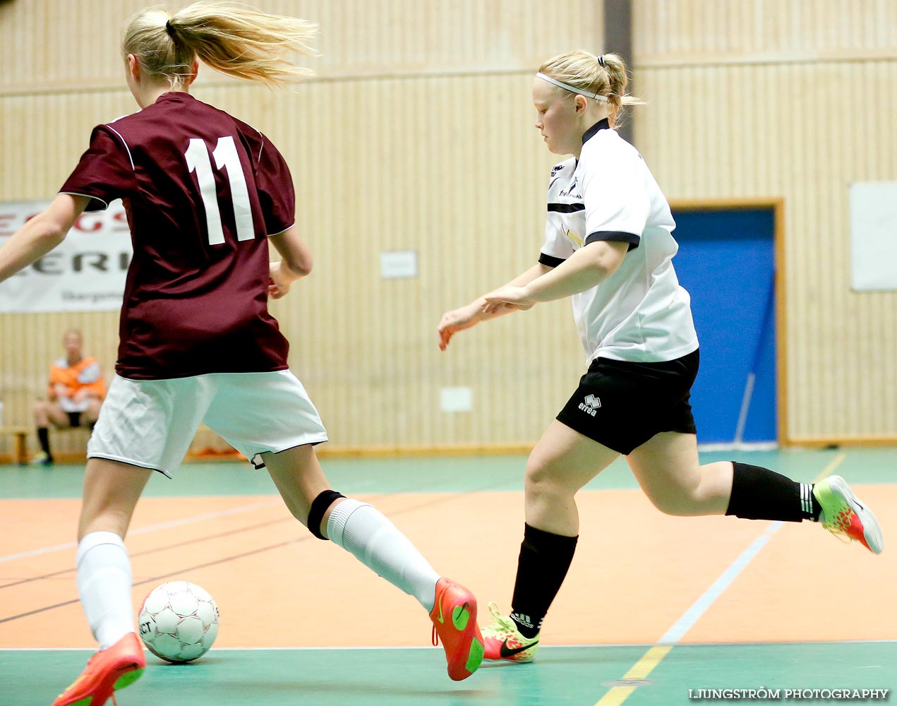 Oden Cup F16 Skövde KIK vit-ÅsarpTrädet Redväg 0-1,dam,Frejahallen,Falköping,Sverige,Futsal,,2014,96171