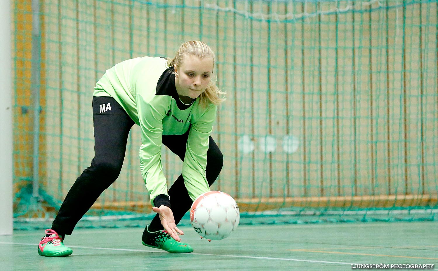 Oden Cup F16 Skövde KIK vit-ÅsarpTrädet Redväg 0-1,dam,Frejahallen,Falköping,Sverige,Futsal,,2014,96184