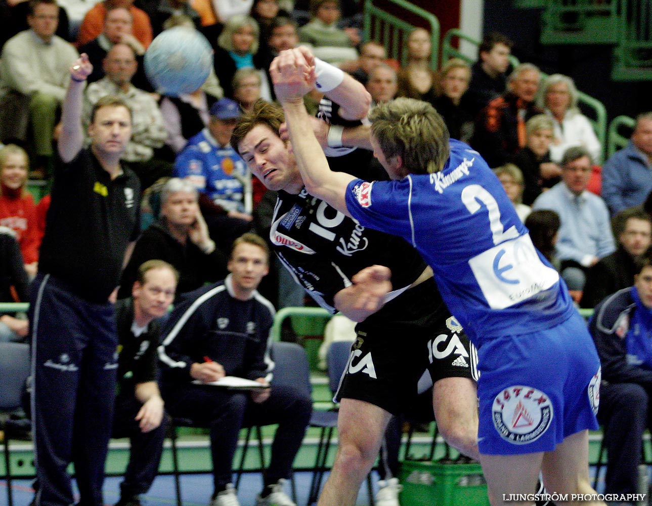 IFK Skövde HK-Redbergslids IK 1/4-final 1 35-28,herr,Arena Skövde,Skövde,Sverige,Handboll,,2006,6275