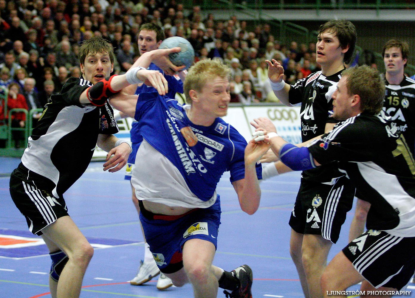 IFK Skövde HK-Redbergslids IK 1/4-final 5 32-29,herr,Arena Skövde,Skövde,Sverige,Handboll,,2006,6169