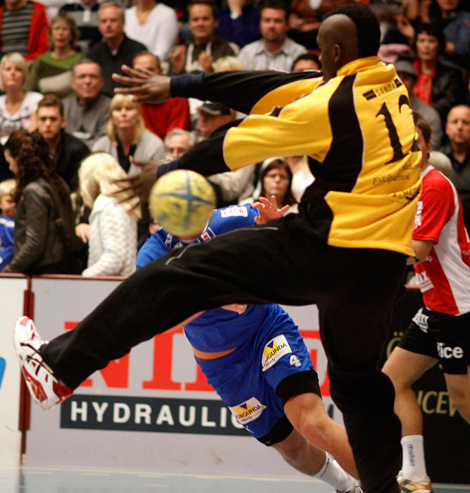 IF Guif-IFK Skövde HK 33-25,herr,Eskilstuna Sporthall,Eskilstuna,Sverige,Handboll,,2008,10683