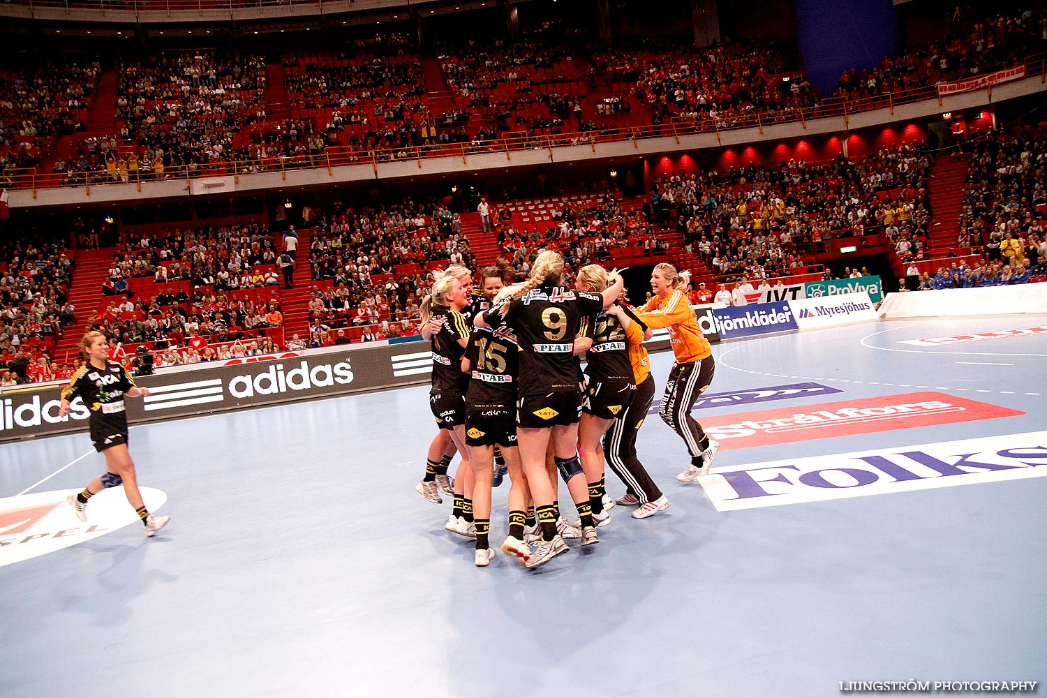 IK Sävehof-Skövde HF SM-FINAL Damer 32-19,dam,Ericsson Globe,Stockholm,Sverige,Handboll,,2009,16477