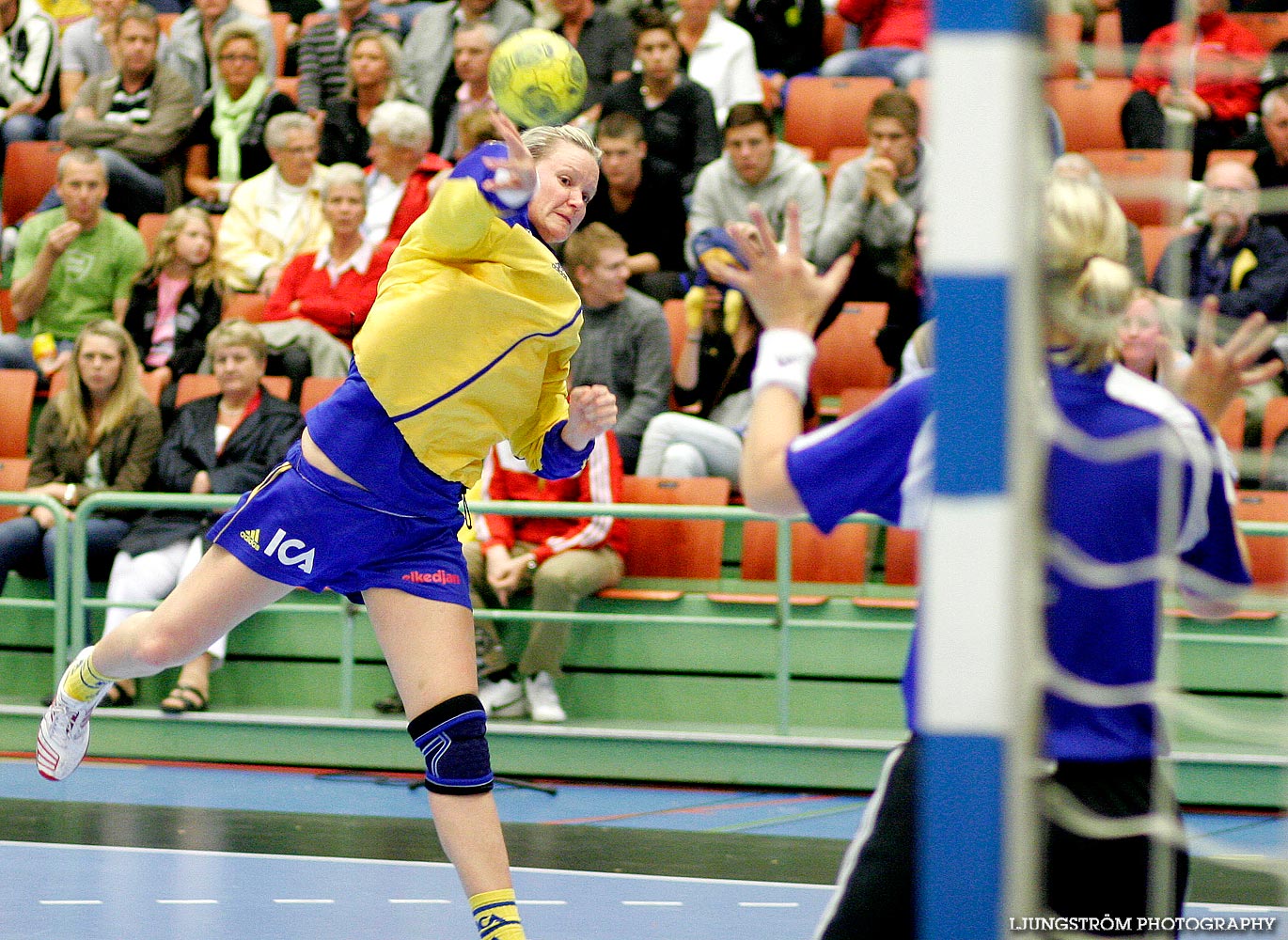 VM-KVAL Sverige-Montenegro 24-17,dam,Arena Skövde,Skövde,Sverige,Handboll,,2009,17579