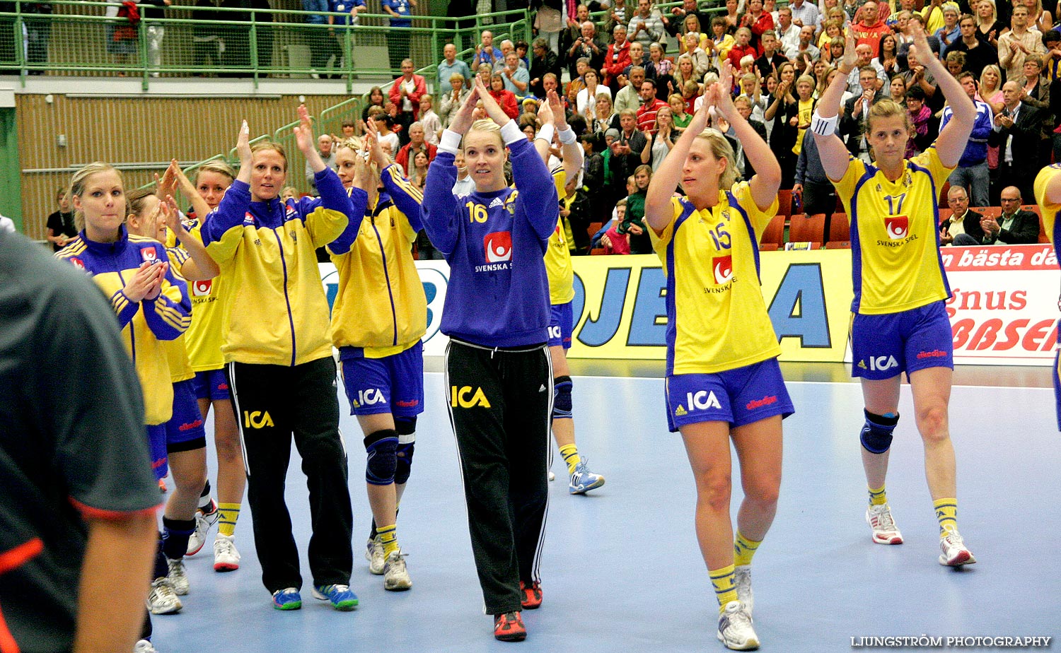 VM-KVAL Sverige-Montenegro 24-17,dam,Arena Skövde,Skövde,Sverige,Handboll,,2009,17681