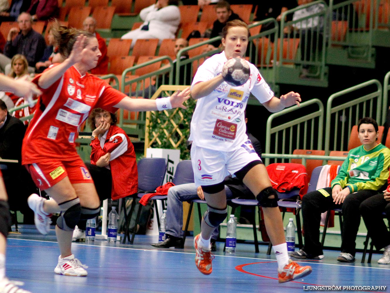 EHF-cupen Pallamano Bancole-Skövde HF 21-32,dam,Arena Skövde,Skövde,Sverige,Handboll,,2009,19896