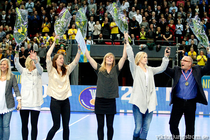 Uppvaktning dam- och juniorlandslaget,dam,Scandinavium,Göteborg,Sverige,Handboll,,2011,34091