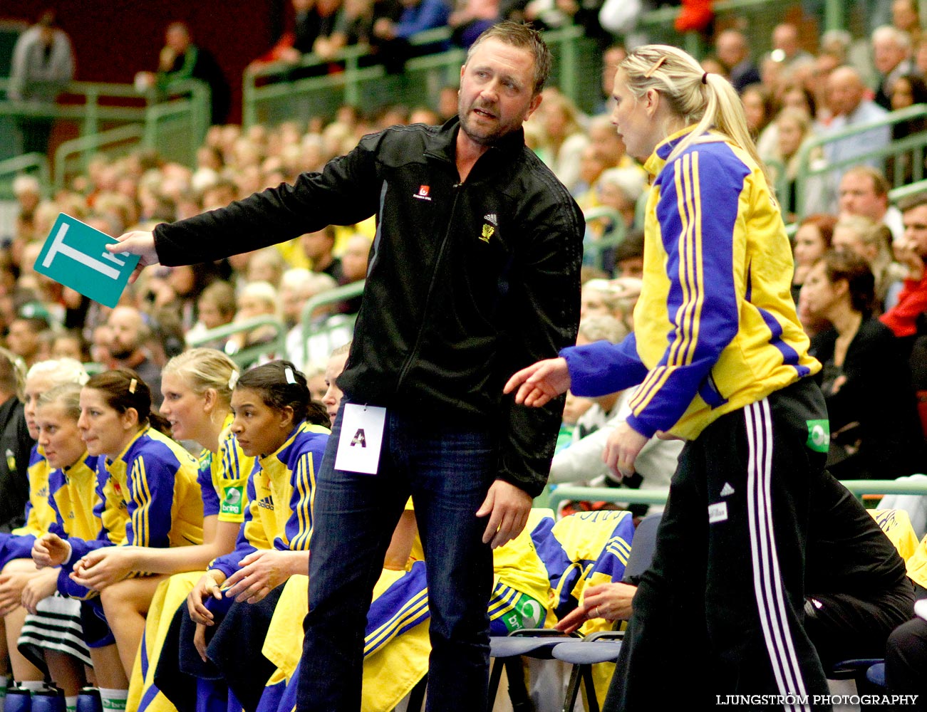 EM-KVAL Sverige-Slovenien 27-20,dam,Arena Skövde,Skövde,Sverige,Handboll,,2011,44008