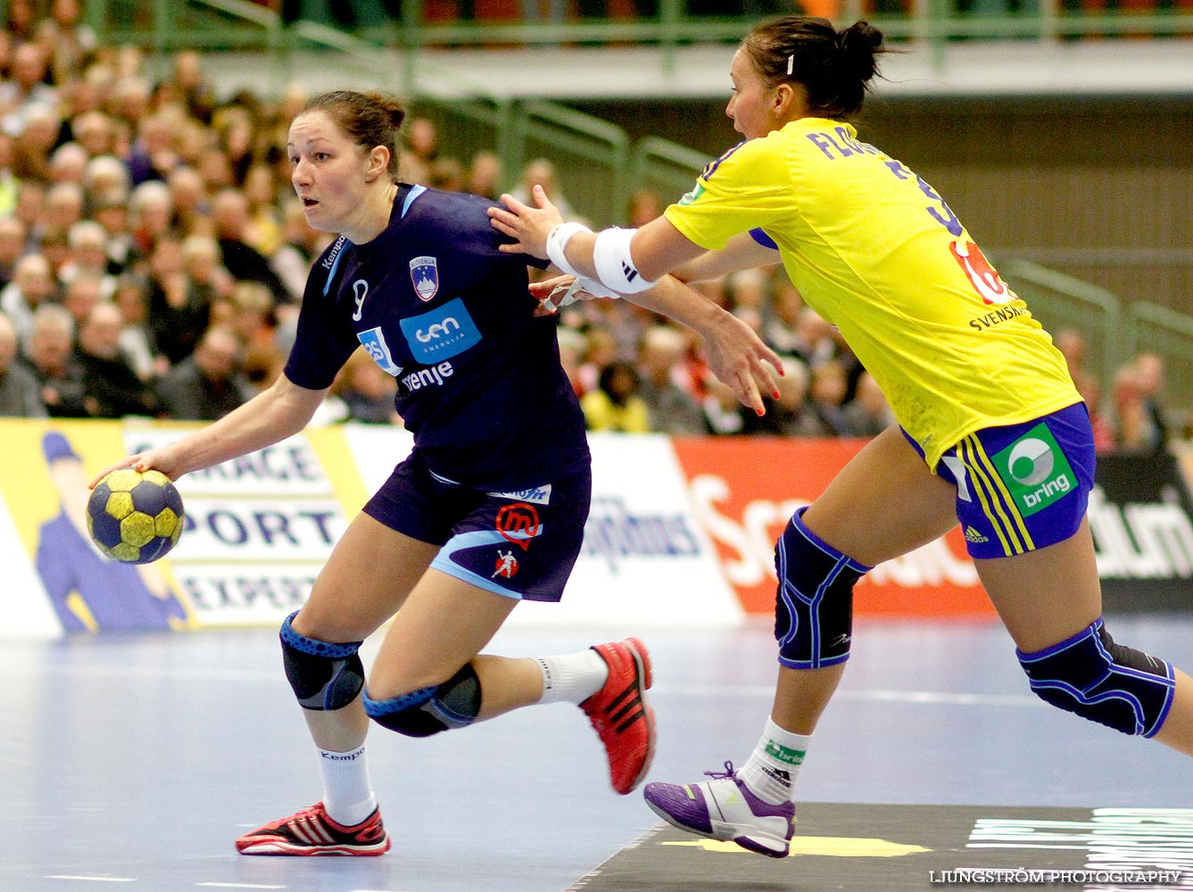 EM-KVAL Sverige-Slovenien 27-20,dam,Arena Skövde,Skövde,Sverige,Handboll,,2011,44010