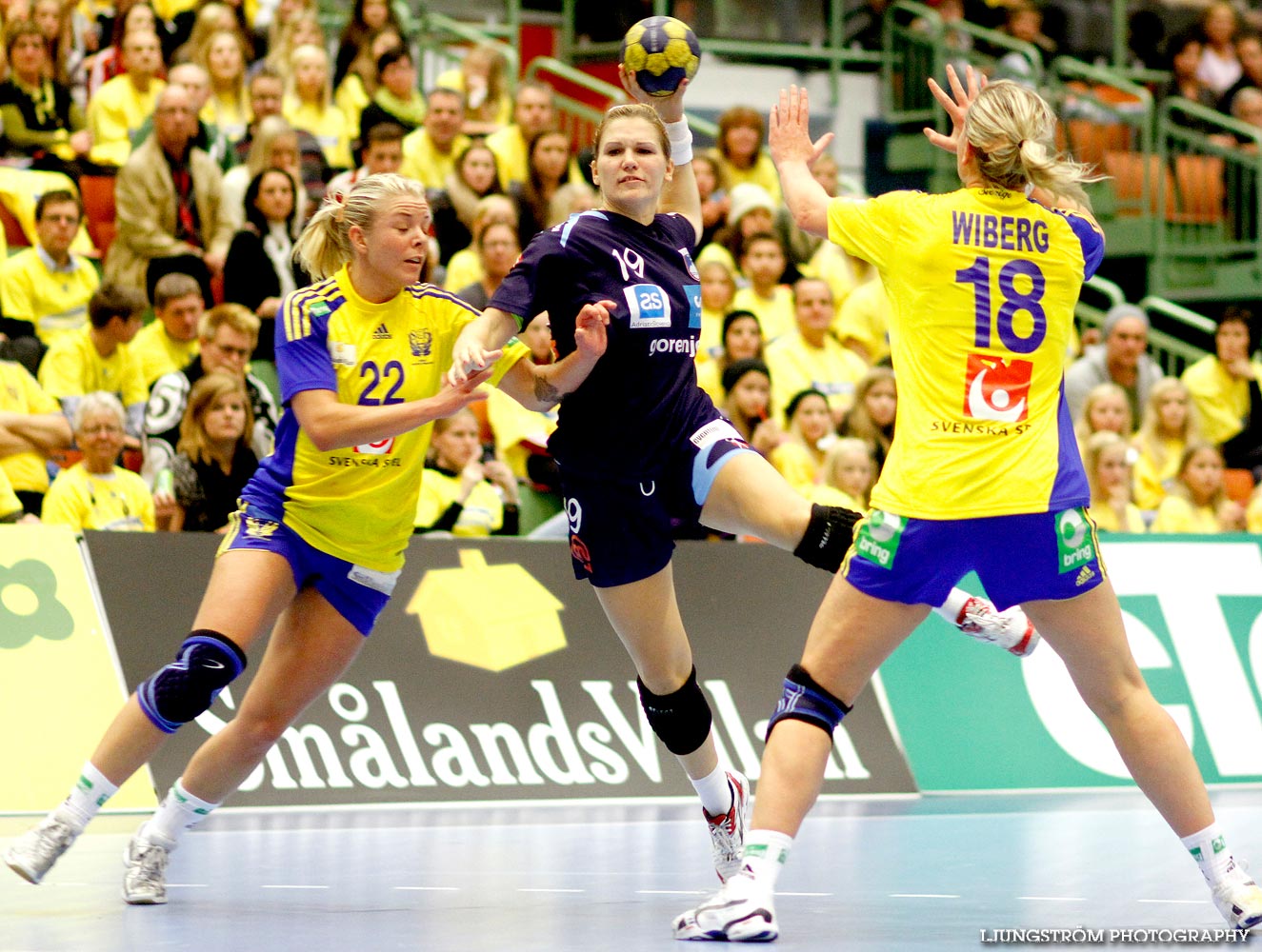 EM-KVAL Sverige-Slovenien 27-20,dam,Arena Skövde,Skövde,Sverige,Handboll,,2011,44016