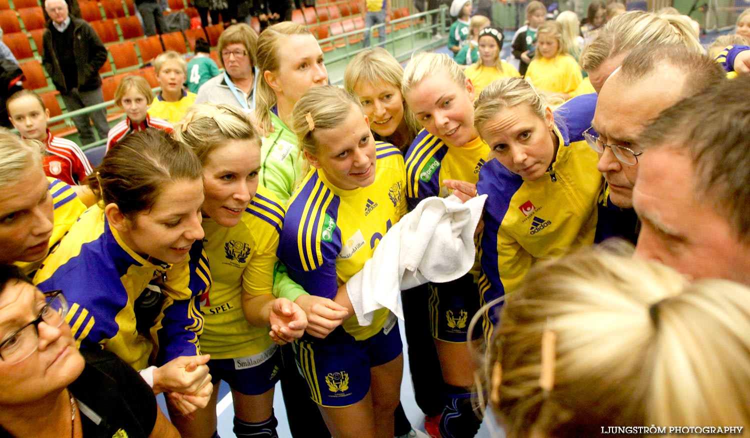 EM-KVAL Sverige-Slovenien 27-20,dam,Arena Skövde,Skövde,Sverige,Handboll,,2011,44055