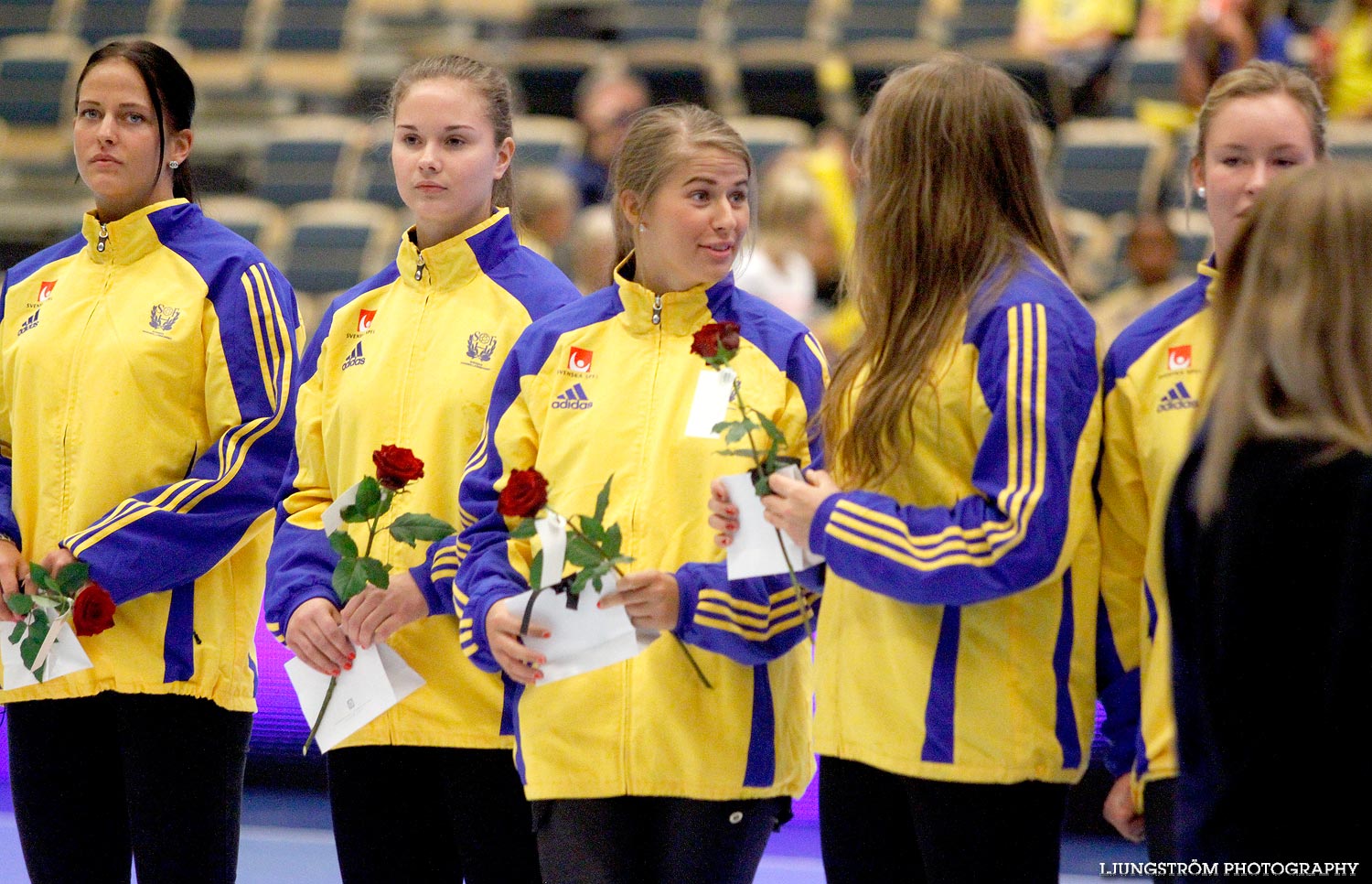 Landskamp Sverige-Island 23-16,dam,Sparbankshallen,Varberg,Sverige,Handboll,,2012,57705