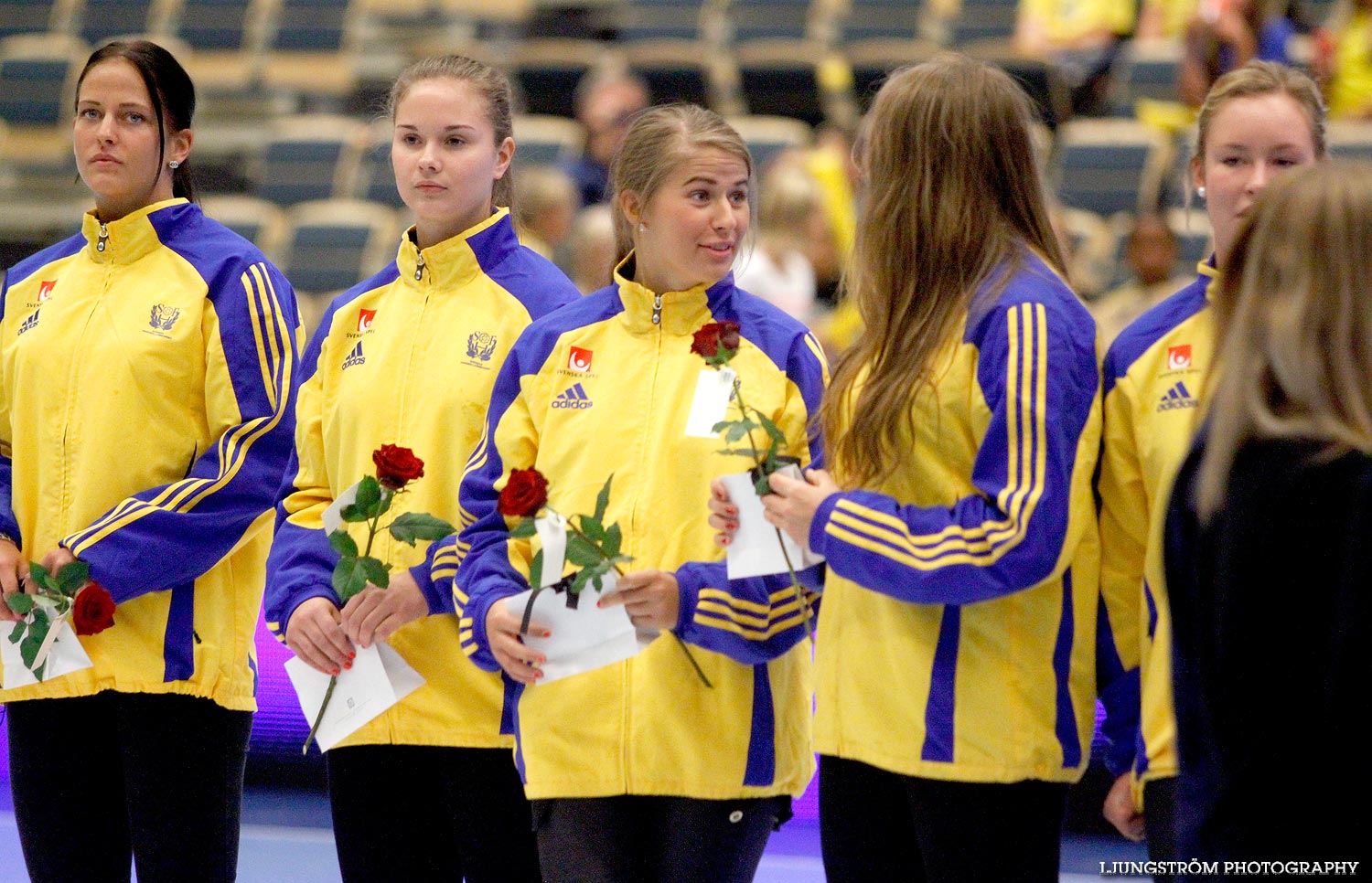 Landskamp Sverige-Island 23-16,dam,Sparbankshallen,Varberg,Sverige,Handboll,,2012,57705