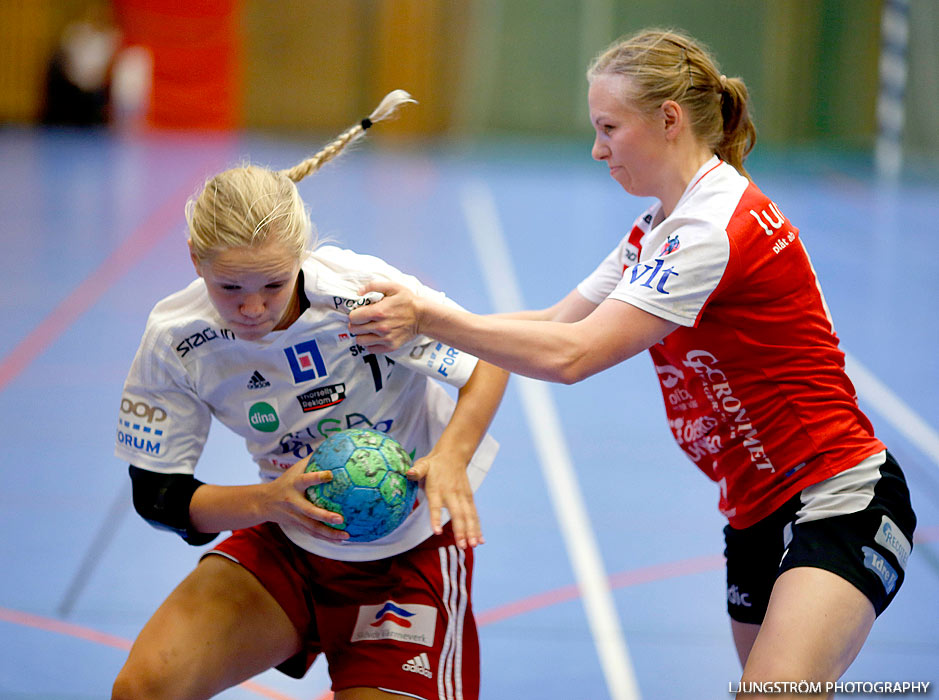 Annliz Cup Elit VästeråsIrsta HF-Skövde HF 26-25,dam,Arena Skövde,Skövde,Sverige,Handboll,,2013,72182