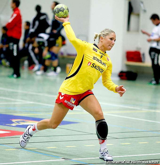 IK Sävehof-Skövde HF 31-27,dam,Skara Idrottshall,Skara,Sverige,Handboll,,2013,73485