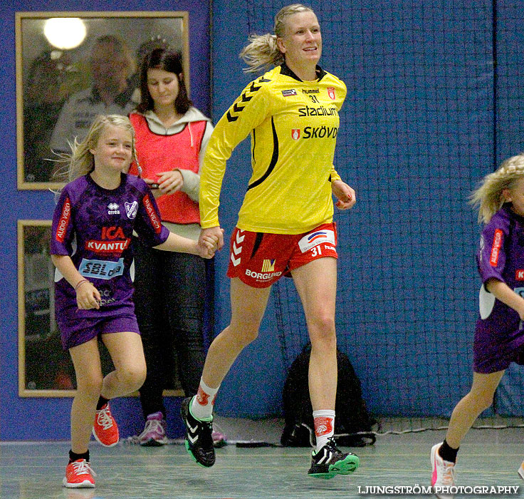 IK Sävehof-Skövde HF 31-27,dam,Skara Idrottshall,Skara,Sverige,Handboll,,2013,73489