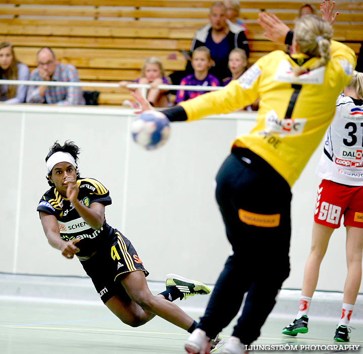 IK Sävehof-Skövde HF 31-27,dam,Skara Idrottshall,Skara,Sverige,Handboll,,2013,73507