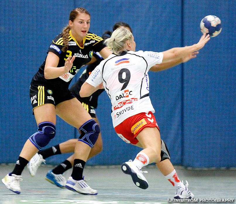 IK Sävehof-Skövde HF 31-27,dam,Skara Idrottshall,Skara,Sverige,Handboll,,2013,73525