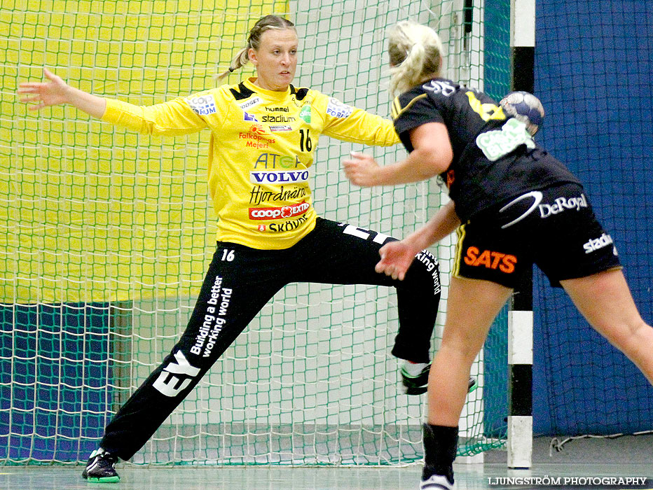 IK Sävehof-Skövde HF 31-27,dam,Skara Idrottshall,Skara,Sverige,Handboll,,2013,73611