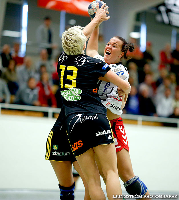 IK Sävehof-Skövde HF 31-27,dam,Skara Idrottshall,Skara,Sverige,Handboll,,2013,73619