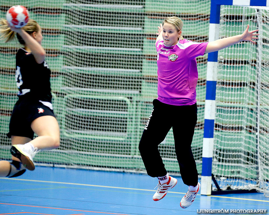 Husaren HK-HK Country 18-20,dam,Arena Skövde,Skövde,Sverige,Handboll,,2013,74325