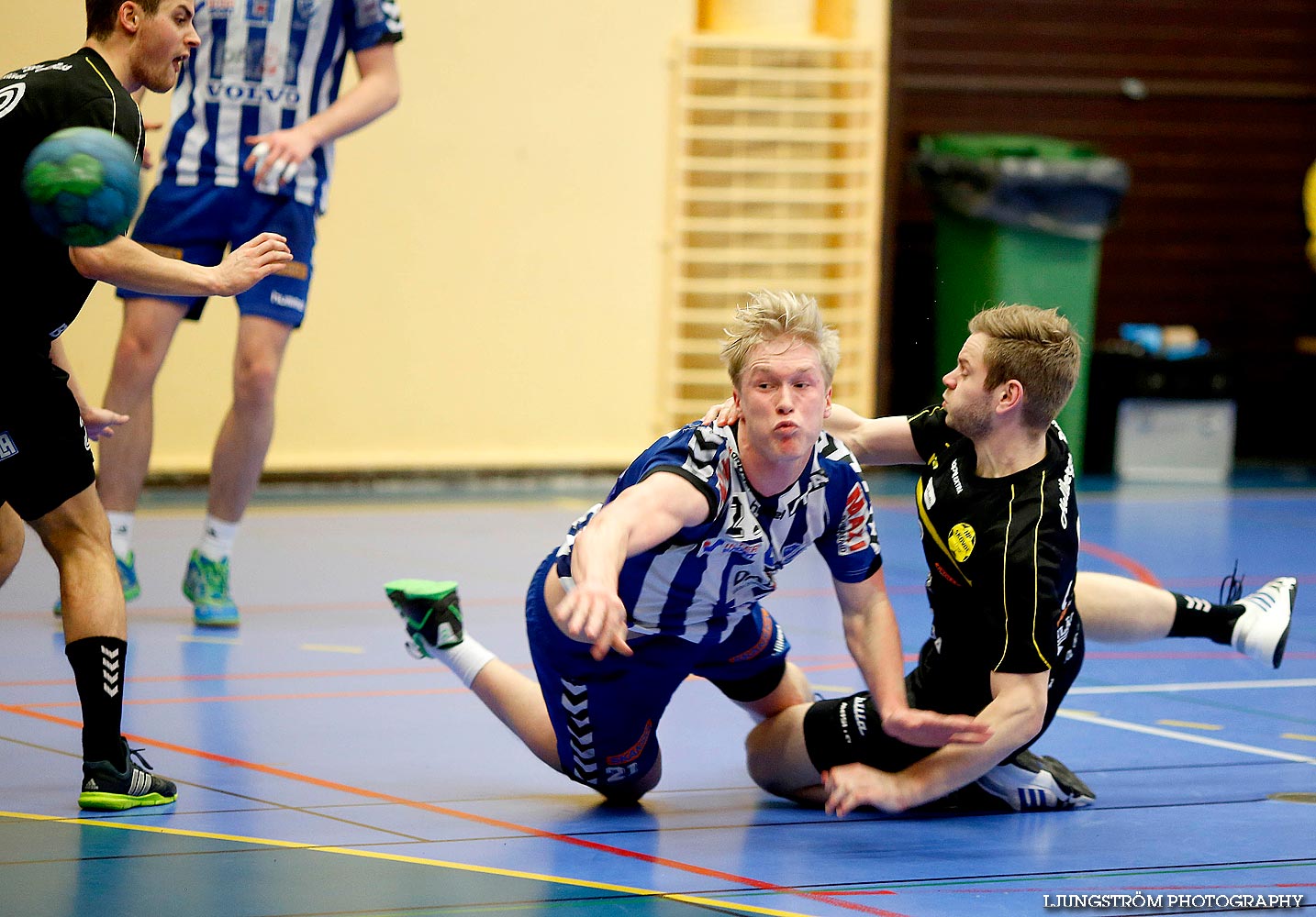 HK Skövde-HP Skövde 32-33,herr,Arena Skövde,Skövde,Sverige,Handboll,,2014,82880