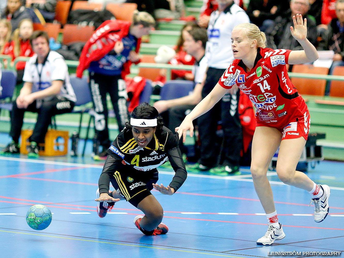 Skövde HF-IK Sävehof 22-32,dam,Arena Skövde,Skövde,Sverige,Handboll,,2014,82347