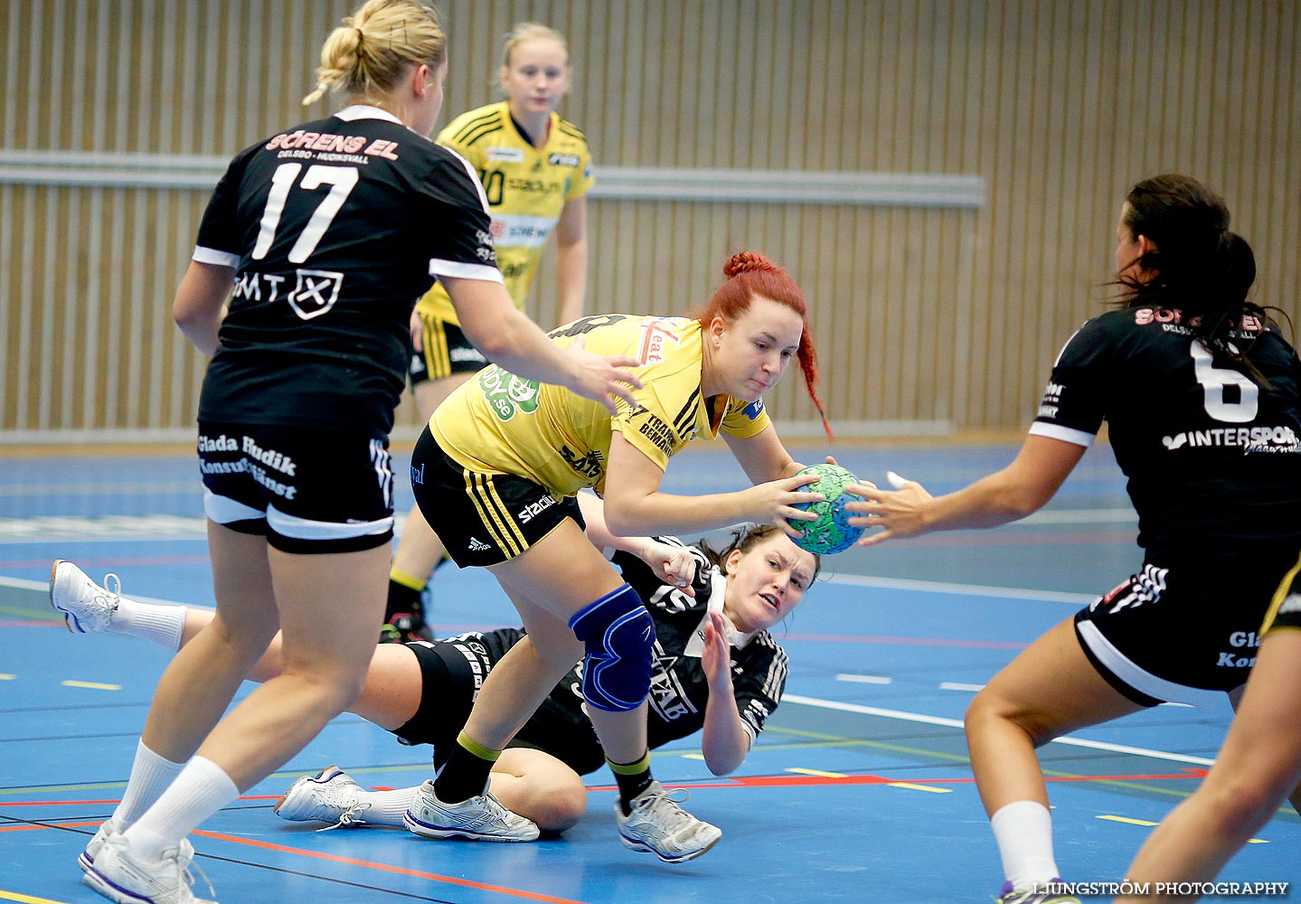 Somby Cup Strands IF-HK S-hof 24-25,dam,Arena Skövde,Skövde,Sverige,Handboll,,2014,92845