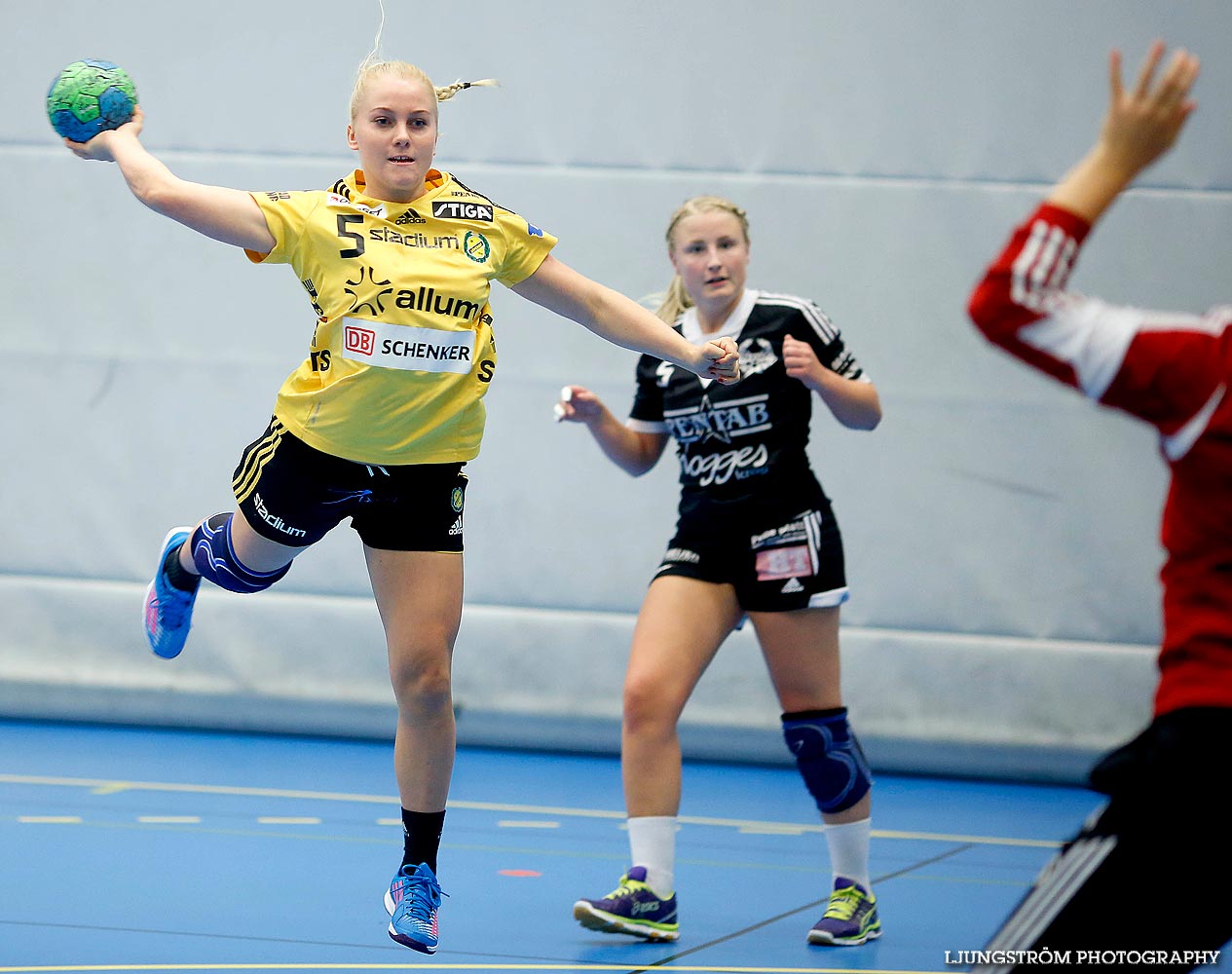 Somby Cup Strands IF-HK S-hof 24-25,dam,Arena Skövde,Skövde,Sverige,Handboll,,2014,92852