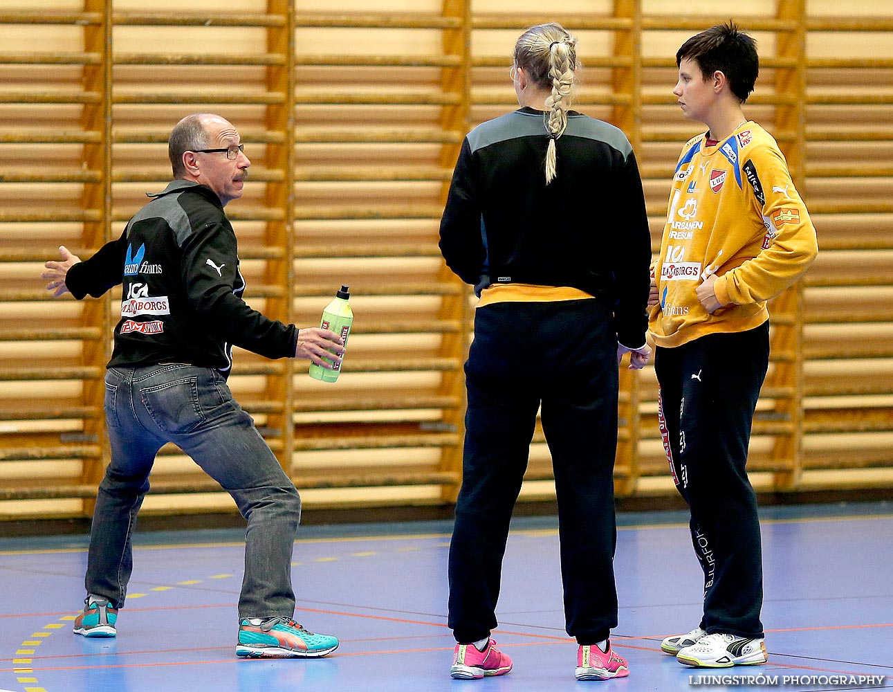 Annliz Cup Lugi HF-Önnereds HK 28-24,dam,Arena Skövde,Skövde,Sverige,Handboll,,2014,92882