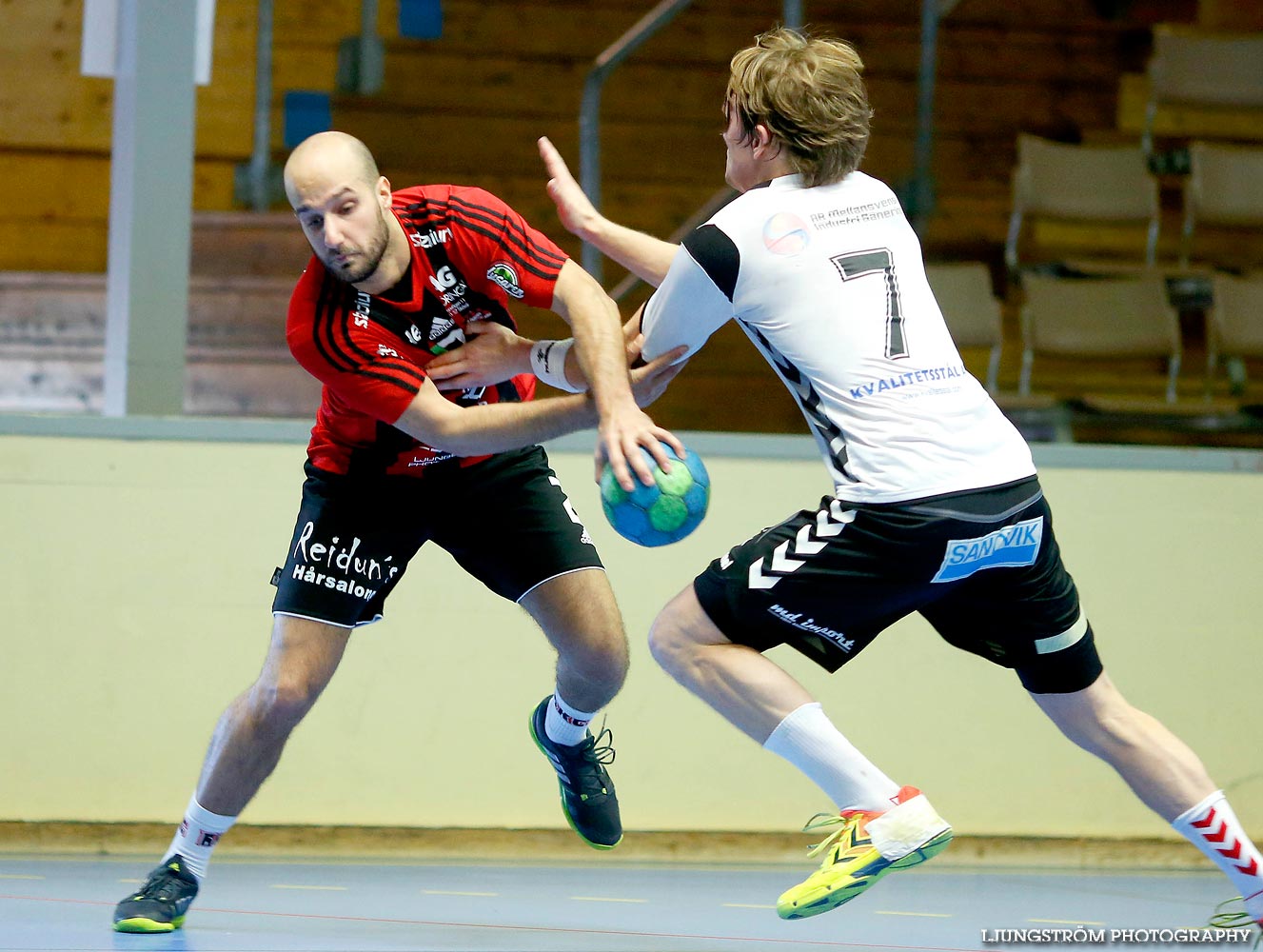 HK Country-Hallstahammar SK HK 35-27,herr,Skövde Idrottshall,Skövde,Sverige,Handboll,,2014,97398