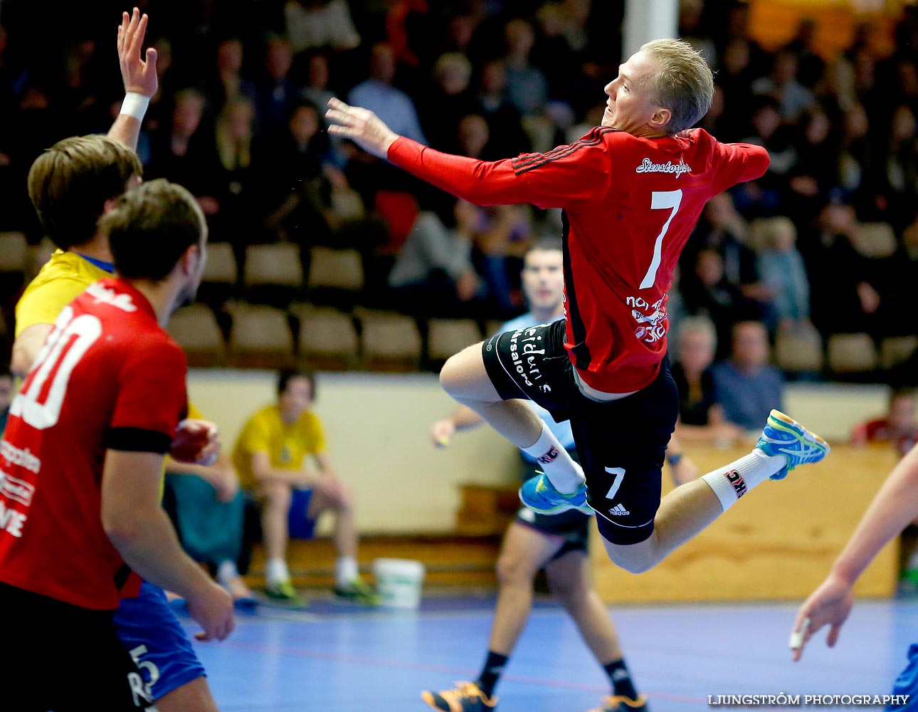 HK Country-HK Cliff 28-24,herr,Skövde Idrottshall,Skövde,Sverige,Handboll,,2014,97191