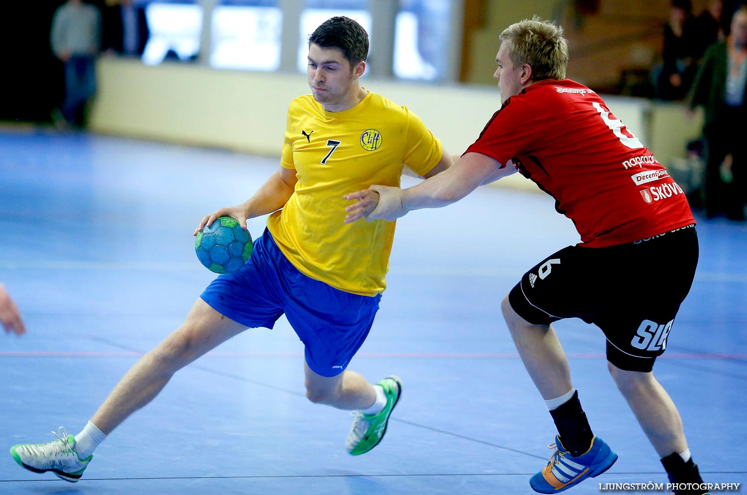 HK Country-HK Cliff 28-24,herr,Skövde Idrottshall,Skövde,Sverige,Handboll,,2014,97231