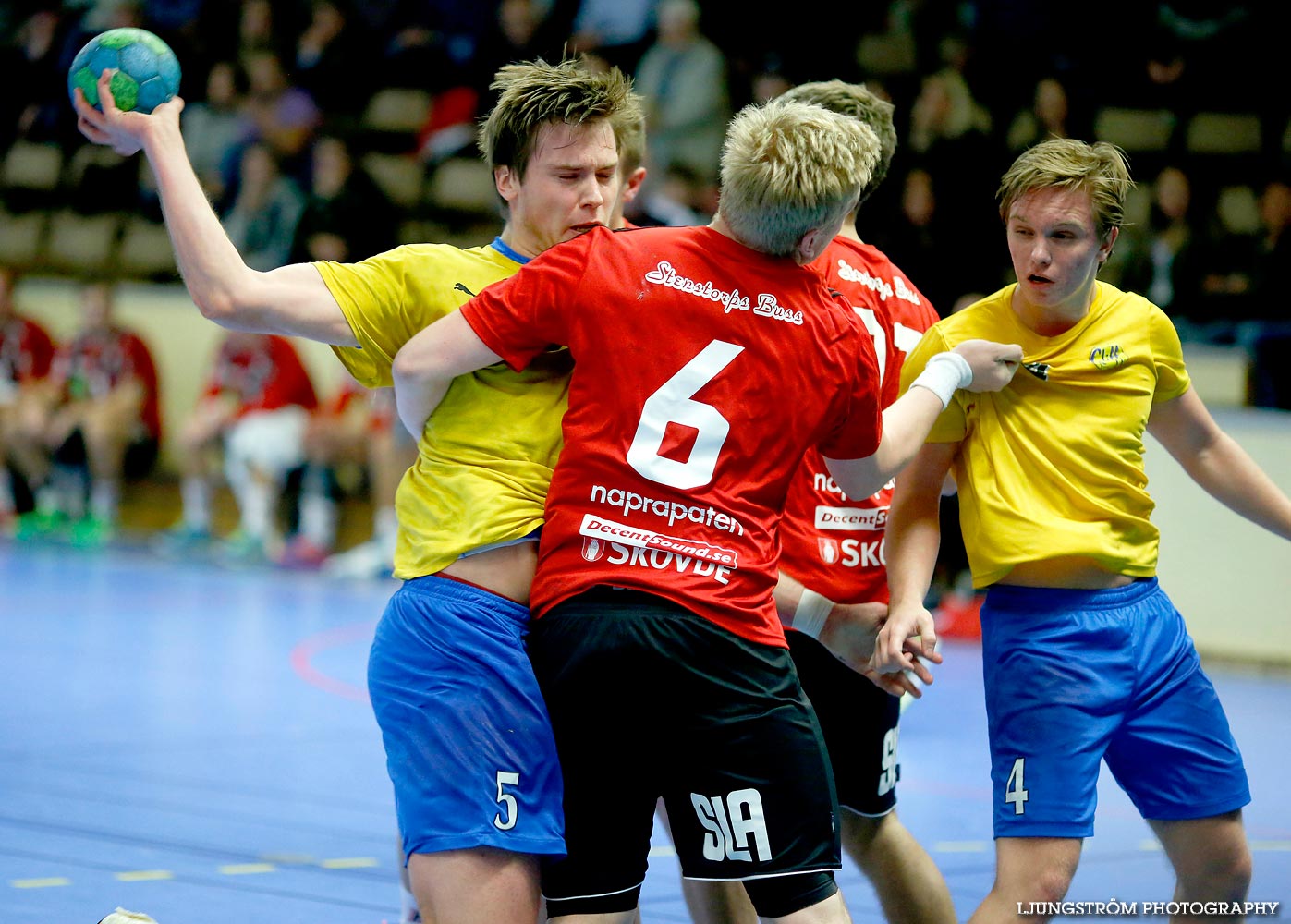 HK Country-HK Cliff 28-24,herr,Skövde Idrottshall,Skövde,Sverige,Handboll,,2014,97238