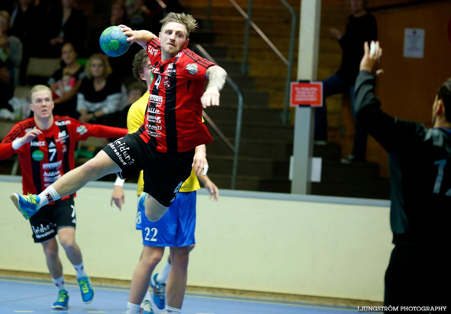 HK Country-HK Cliff 28-24,herr,Skövde Idrottshall,Skövde,Sverige,Handboll,,2014,97283