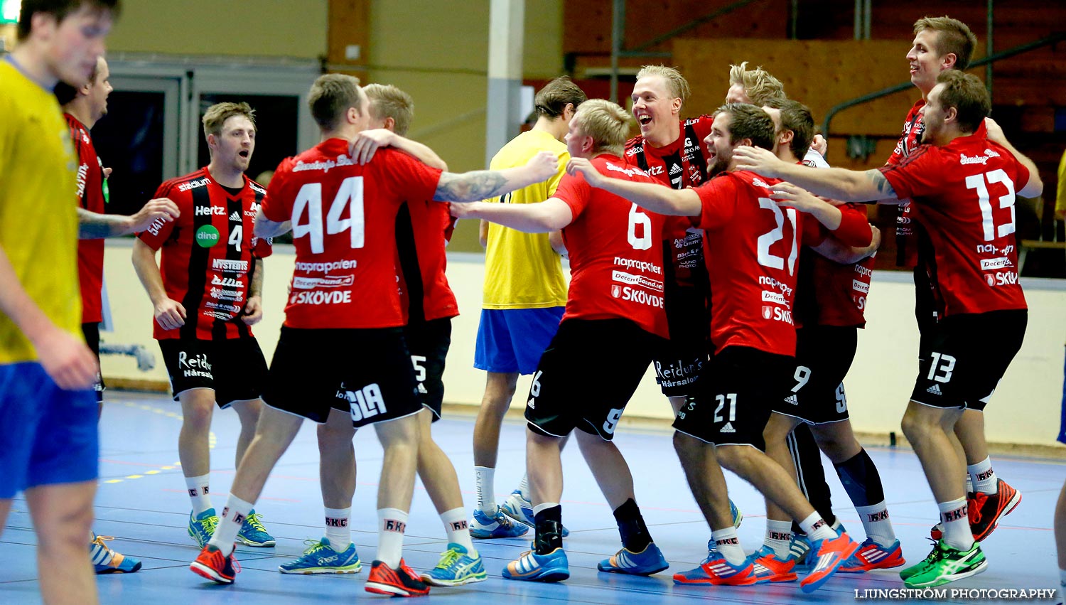 HK Country-HK Cliff 28-24,herr,Skövde Idrottshall,Skövde,Sverige,Handboll,,2014,97296