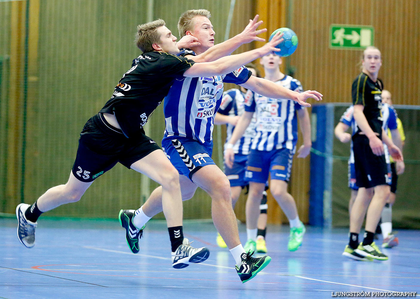 HK Skövde-HP Skövde 90 33-26,herr,Arena Skövde,Skövde,Sverige,Handboll,,2014,134021