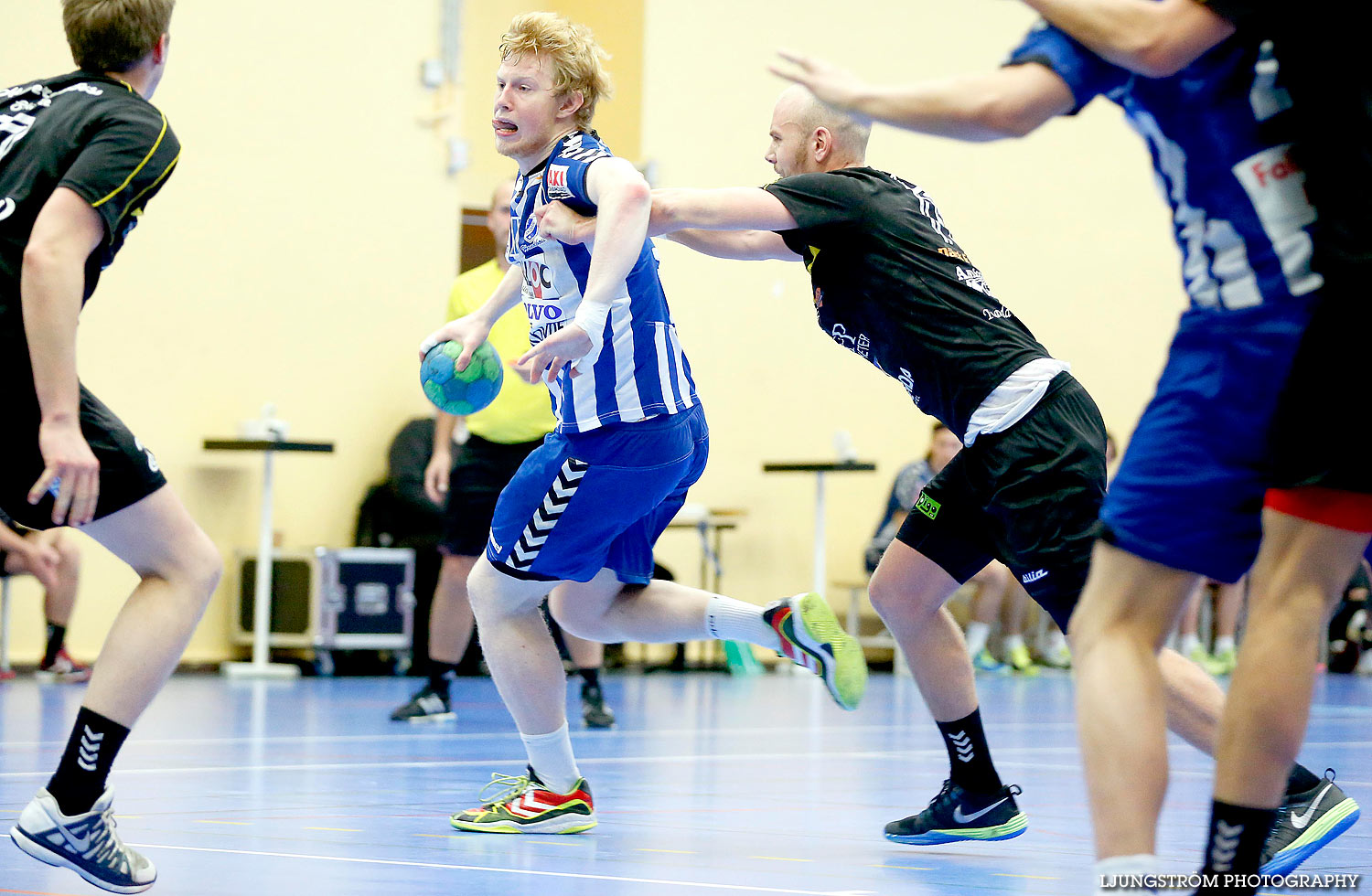 HK Skövde-HP Skövde 90 33-26,herr,Arena Skövde,Skövde,Sverige,Handboll,,2014,134033