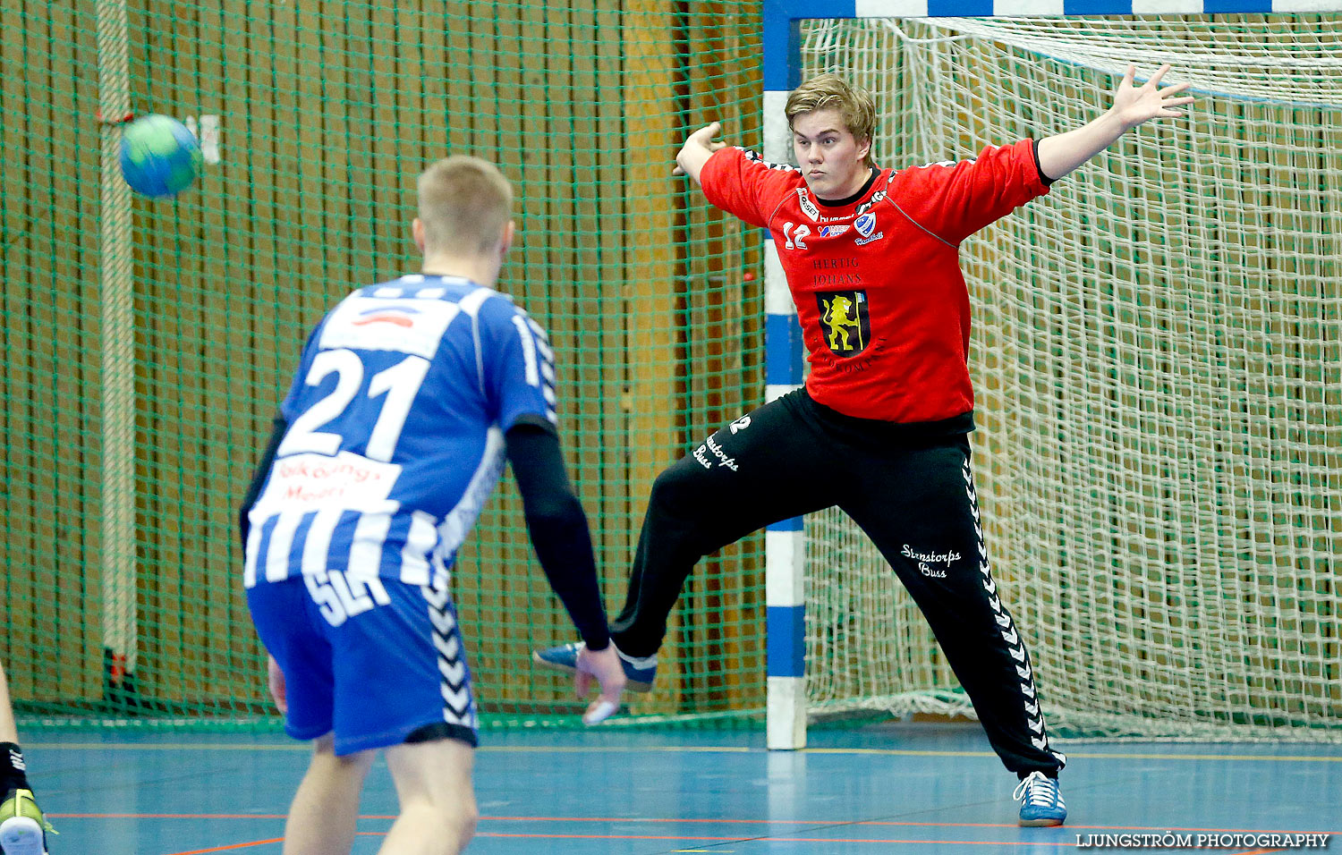 HK Skövde-HP Skövde 90 33-26,herr,Arena Skövde,Skövde,Sverige,Handboll,,2014,134038