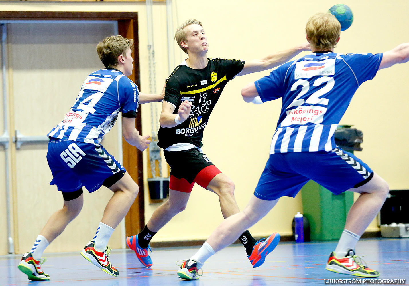 HK Skövde-HP Skövde 90 33-26,herr,Arena Skövde,Skövde,Sverige,Handboll,,2014,134091