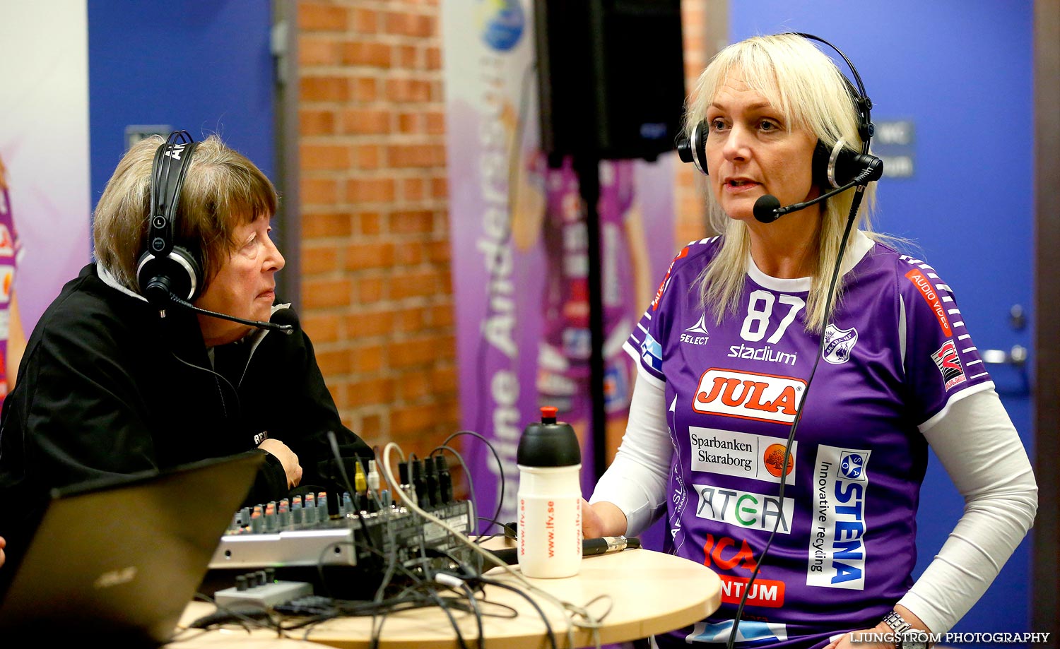 Skara HF-Eskilstuna Guif 23-24,dam,Skara Idrottshall,Skara,Sverige,Handboll,,2014,95725