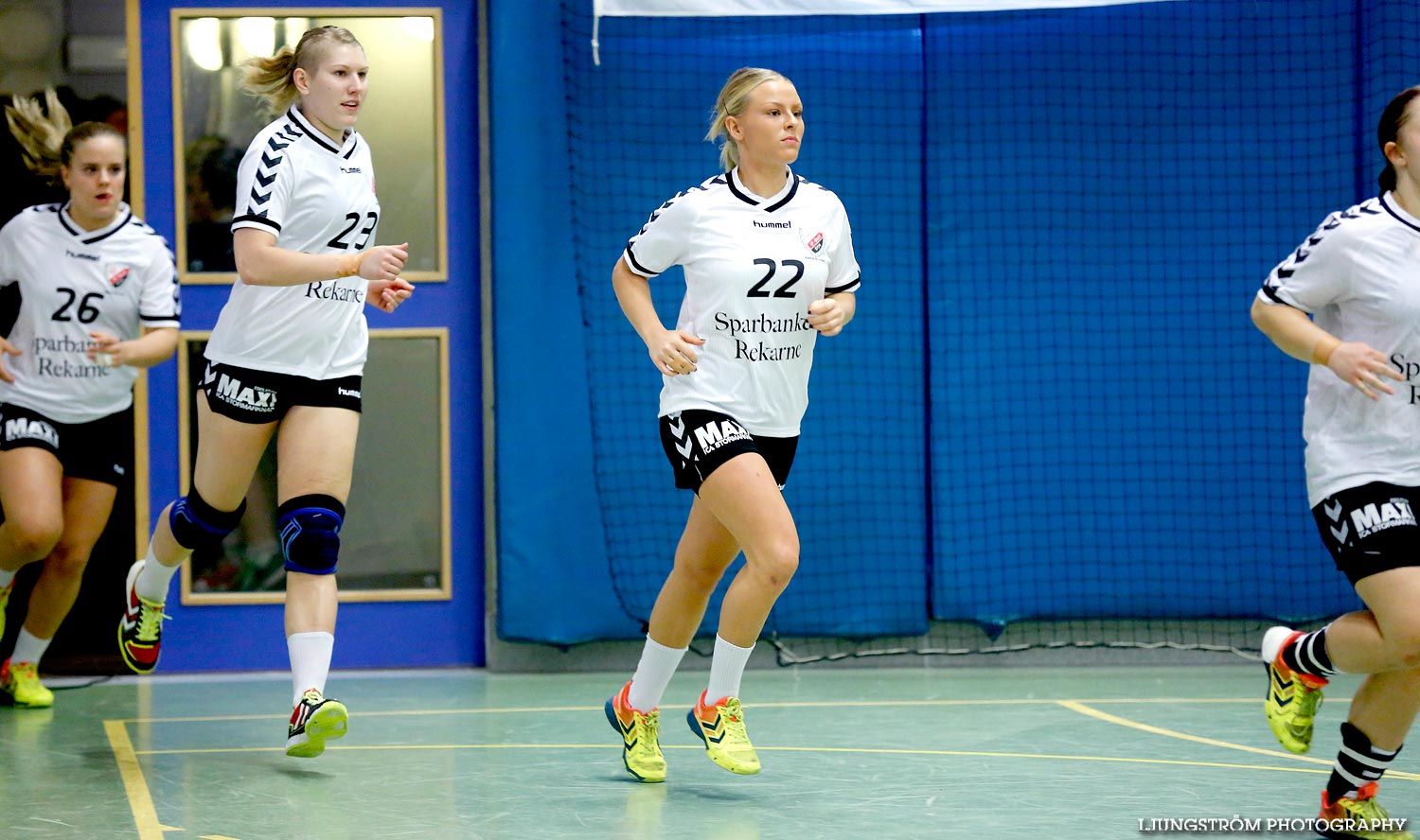 Skara HF-Eskilstuna Guif 23-24,dam,Skara Idrottshall,Skara,Sverige,Handboll,,2014,95727