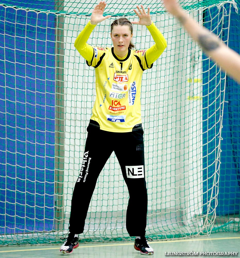 Skara HF-Eskilstuna Guif 23-24,dam,Skara Idrottshall,Skara,Sverige,Handboll,,2014,95808