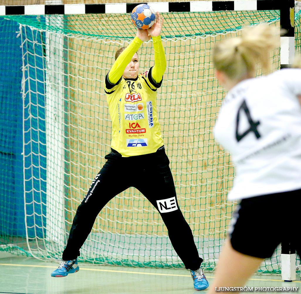 Skara HF-Eskilstuna Guif 23-24,dam,Skara Idrottshall,Skara,Sverige,Handboll,,2014,95862