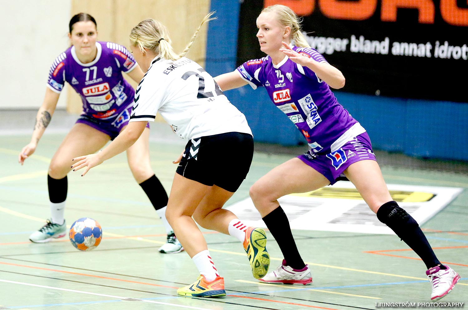 Skara HF-Eskilstuna Guif 23-24,dam,Skara Idrottshall,Skara,Sverige,Handboll,,2014,95911